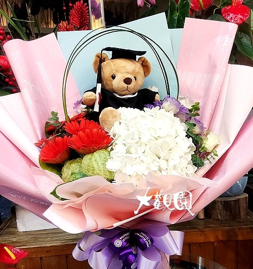 純潔友誼 畢業熊花束 畢業花束 埔里大觀園花店