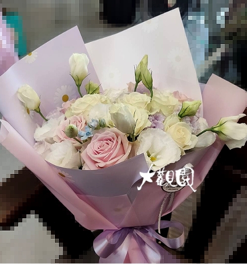 玫瑰桔梗花束 浪漫時尚花束 埔里大觀園花店